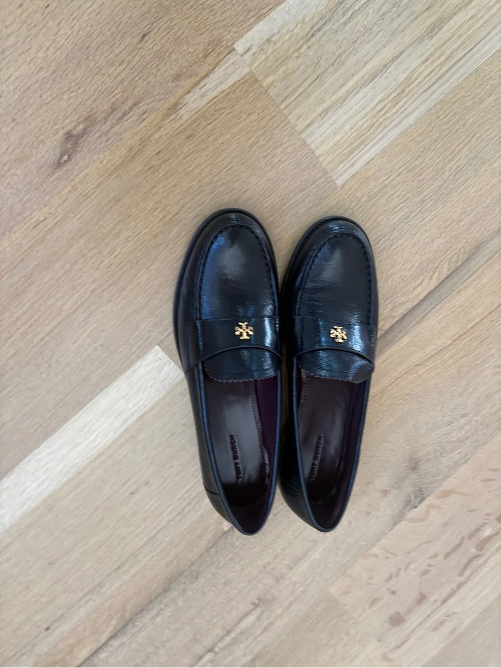 Tory Burch Black Leather Loafers with Gold Logo Accent